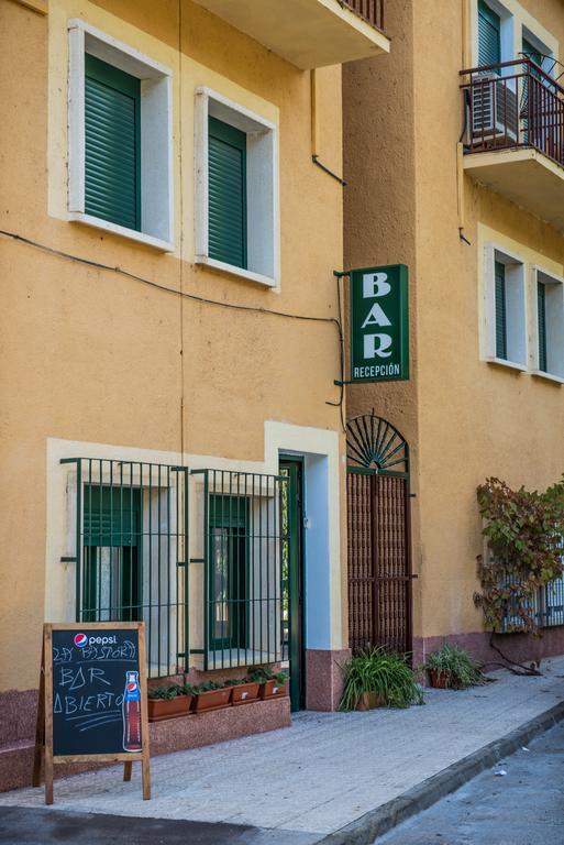 Hostal La Pastora Candeleda Exterior foto