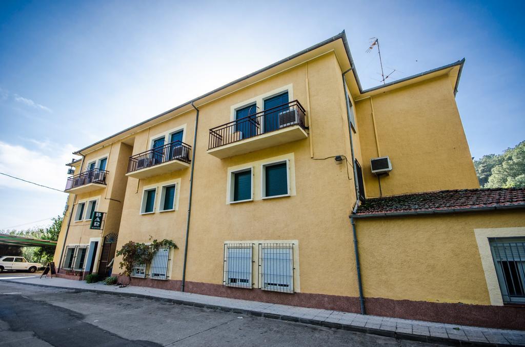 Hostal La Pastora Candeleda Exterior foto